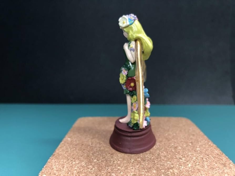 エルフの王女　耳をすませば　ジブリ 2/15(土)発売】耳をすませば 小物入れ エルフの王女（3030